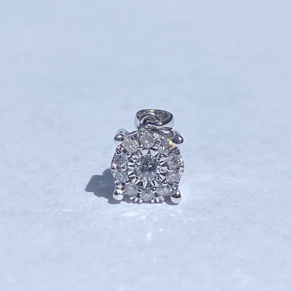 KRN Jewelry - 10KT White gold Diamond pendant💎